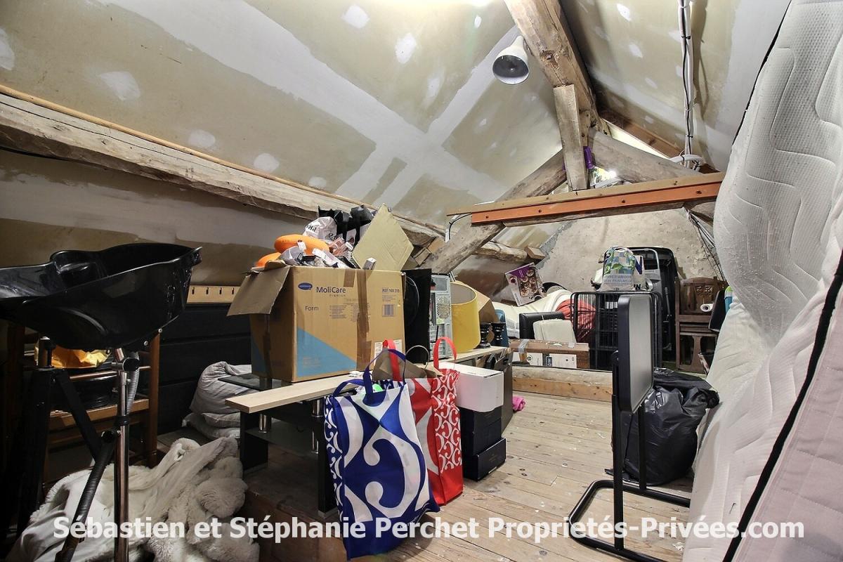 EPIEDS-EN-BEAUCE Longère 3 chambres sur 1054 m2 de terrain 10