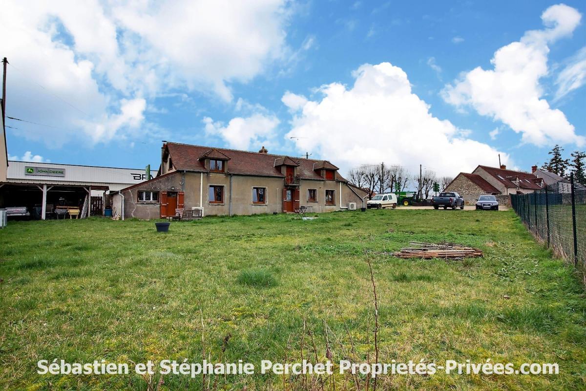 EPIEDS-EN-BEAUCE Longère 3 chambres sur 1054 m2 de terrain 14