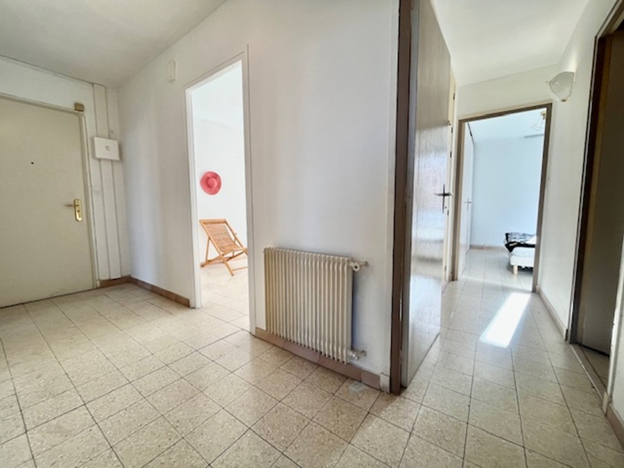 PERPIGNAN Magnifique appartement T3 de 74 m² avec terrasse et vue incroyable sur les Quais de Genève 12