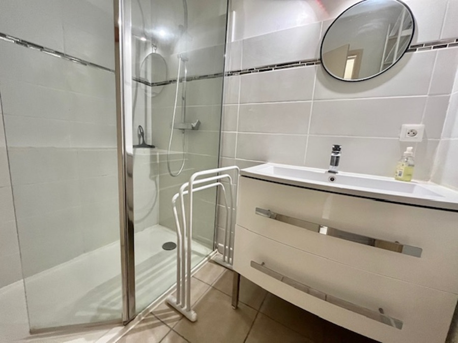 PERPIGNAN Magnifique appartement T3 de 74 m² avec terrasse et vue incroyable sur les Quais de Genève 14