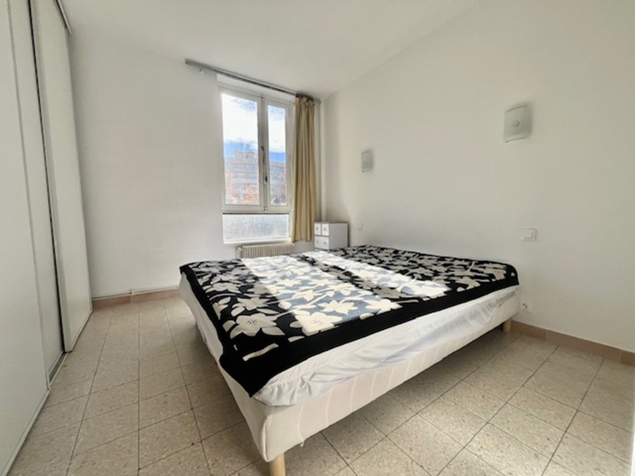 PERPIGNAN Magnifique appartement T3 de 74 m² avec terrasse et vue incroyable sur les Quais de Genève 15