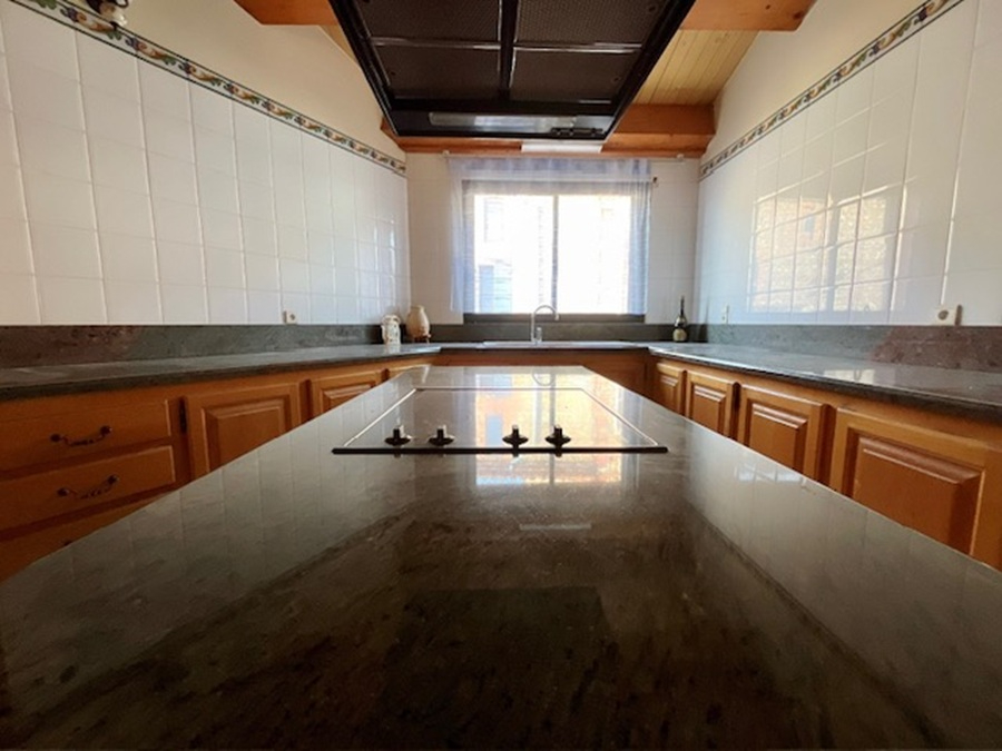 CANOHES Charmante maison familiale de 230 m² avec double garage et jardin sur un terrain deux faces 8