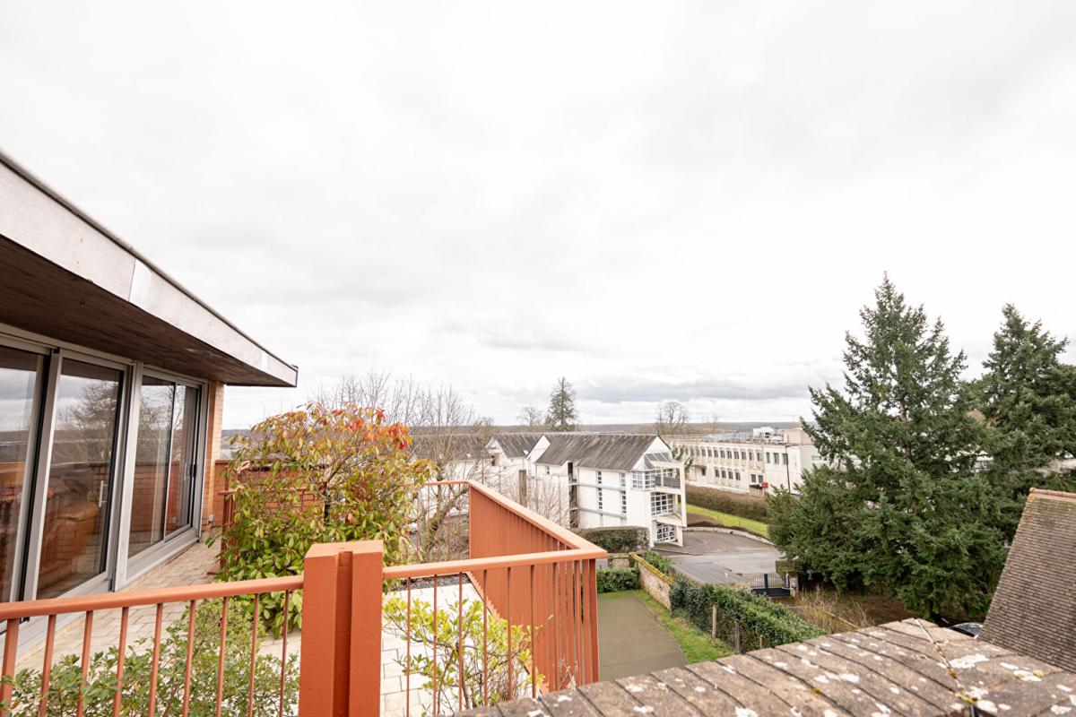 BLOIS Lieux Uniques x Propriétés Privées PROPOSE BEL APPARTEMENT HYPER-CENTRE 106 M² BLOIS ALBERT 1er 8