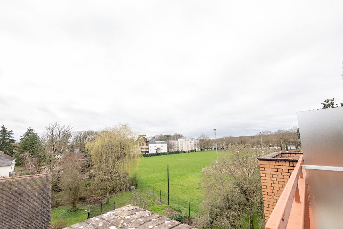 BLOIS Lieux Uniques x Propriétés Privées PROPOSE BEL APPARTEMENT HYPER-CENTRE 106 M² BLOIS ALBERT 1er 9