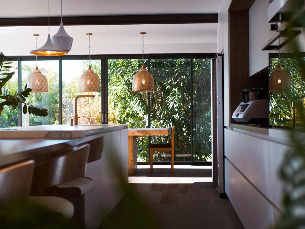 SAINT-FELIU-D'AVALL Incroyable villa de haut standing  de 205 m² sur un terrain de 2000 m² avec piscine 11