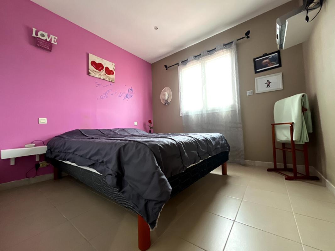 CLAIRA Magnifique villa de 130 m² sur un terrain 4 faces de 740 m² au fond d'une impasse calme 12