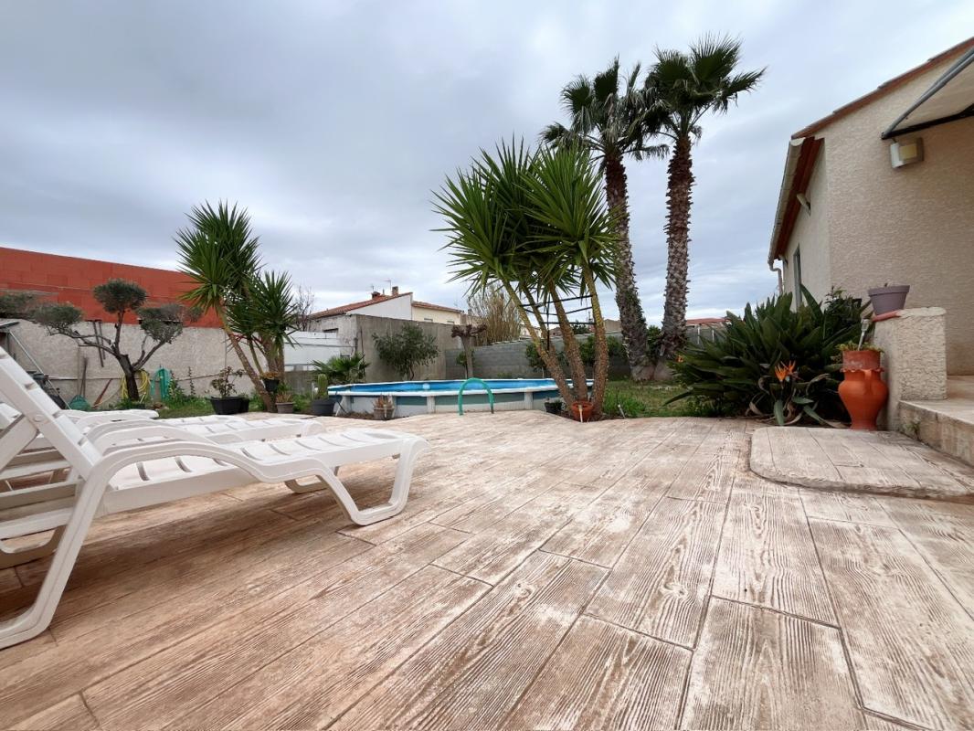 CLAIRA Magnifique villa de 130 m² sur un terrain 4 faces de 740 m² au fond d'une impasse calme 5