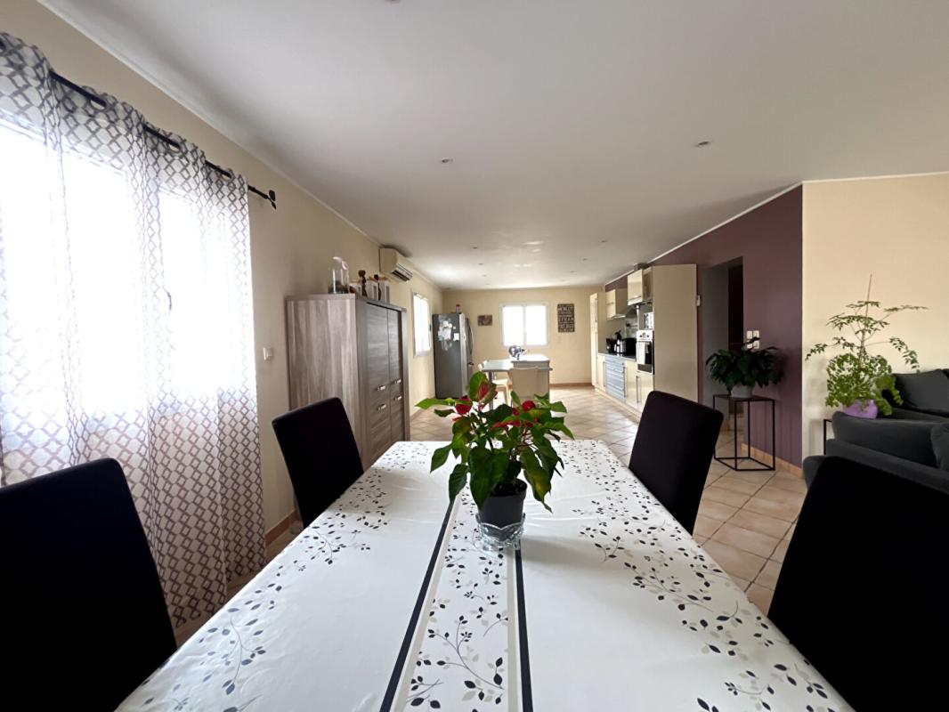 CLAIRA Magnifique villa de 130 m² sur un terrain 4 faces de 740 m² au fond d'une impasse calme 8