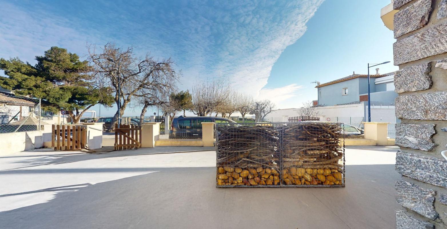 LEUCATE La Franqui Rez-de-chaussée rénové à 50 mètres de la mer - 3 T2 1