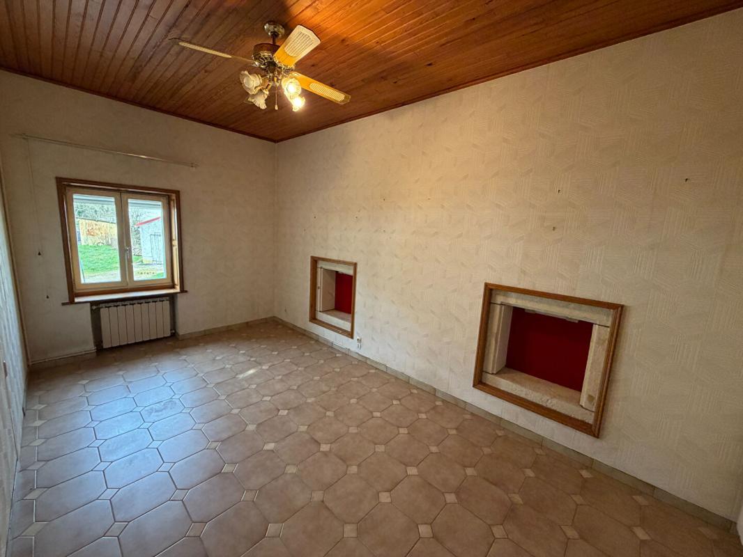 POUGUES-LES-EAUX Jolie maison ancienne à rénover à Pougues Les Eaux 5