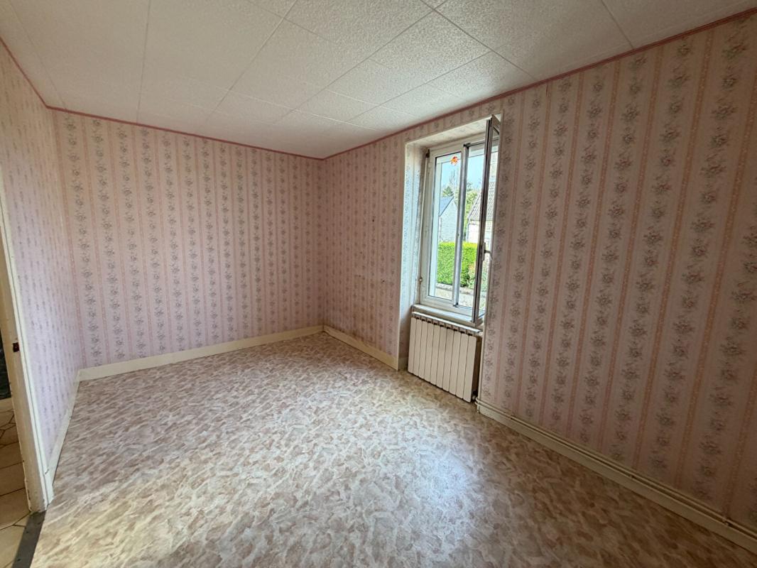 POUGUES-LES-EAUX Jolie maison ancienne à rénover à Pougues Les Eaux 7