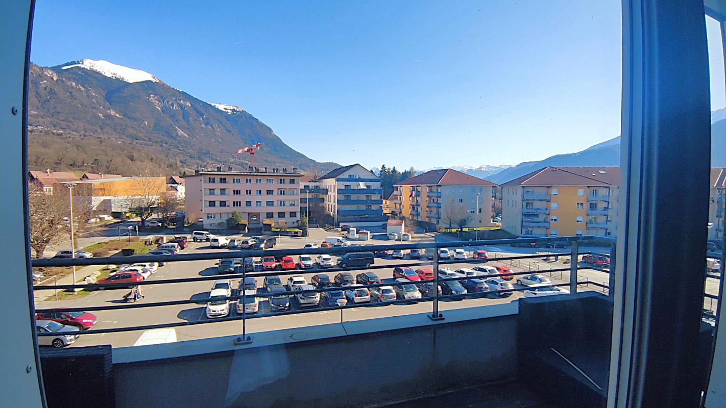 BONNEVILLE Appartement Bonneville 3 pièce(s) 64 m2, garage double, terrasse 6