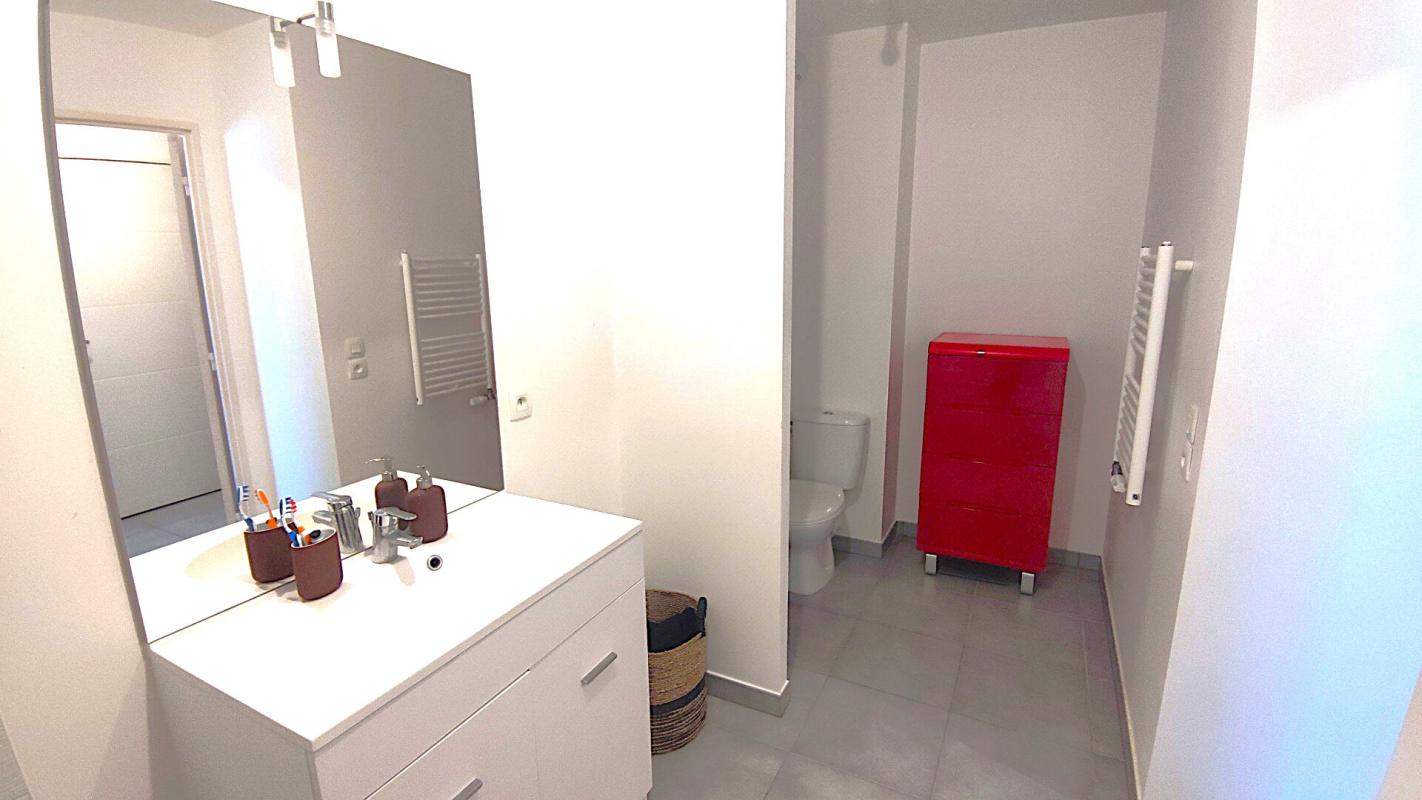 BONNEVILLE Appartement Bonneville 3 pièce(s) 64 m2, garage double, terrasse 9