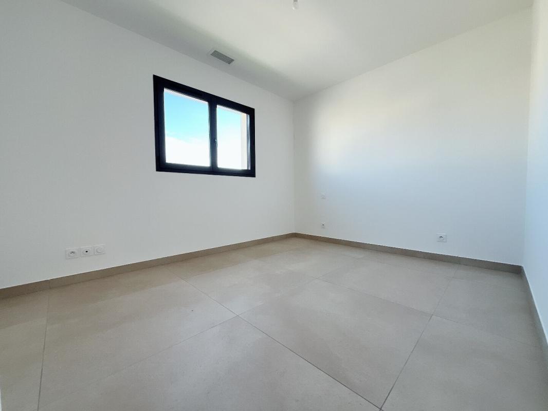 CABESTANY Magnifique appartement neuf de 119 m² au 1 er étage d'une petite copropriété de deux appartements 13