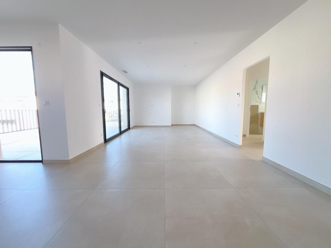 CABESTANY Magnifique appartement neuf de 119 m² au 1 er étage d'une petite copropriété de deux appartements 7