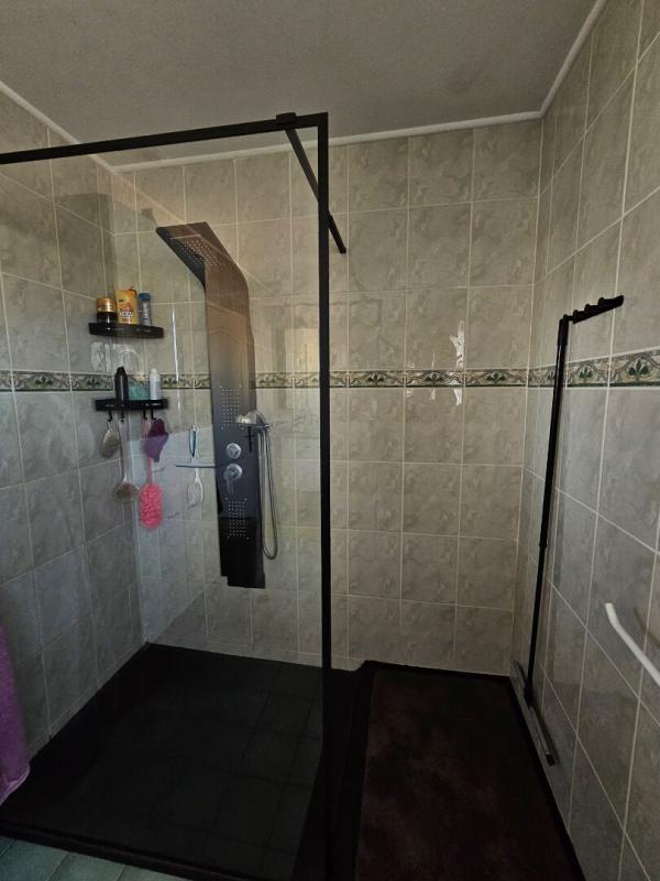 CAZOULS-LES-BEZIERS Superbe villa de plain-pied de 200 m² avec piscine, espace bien-être et belles prestations 10