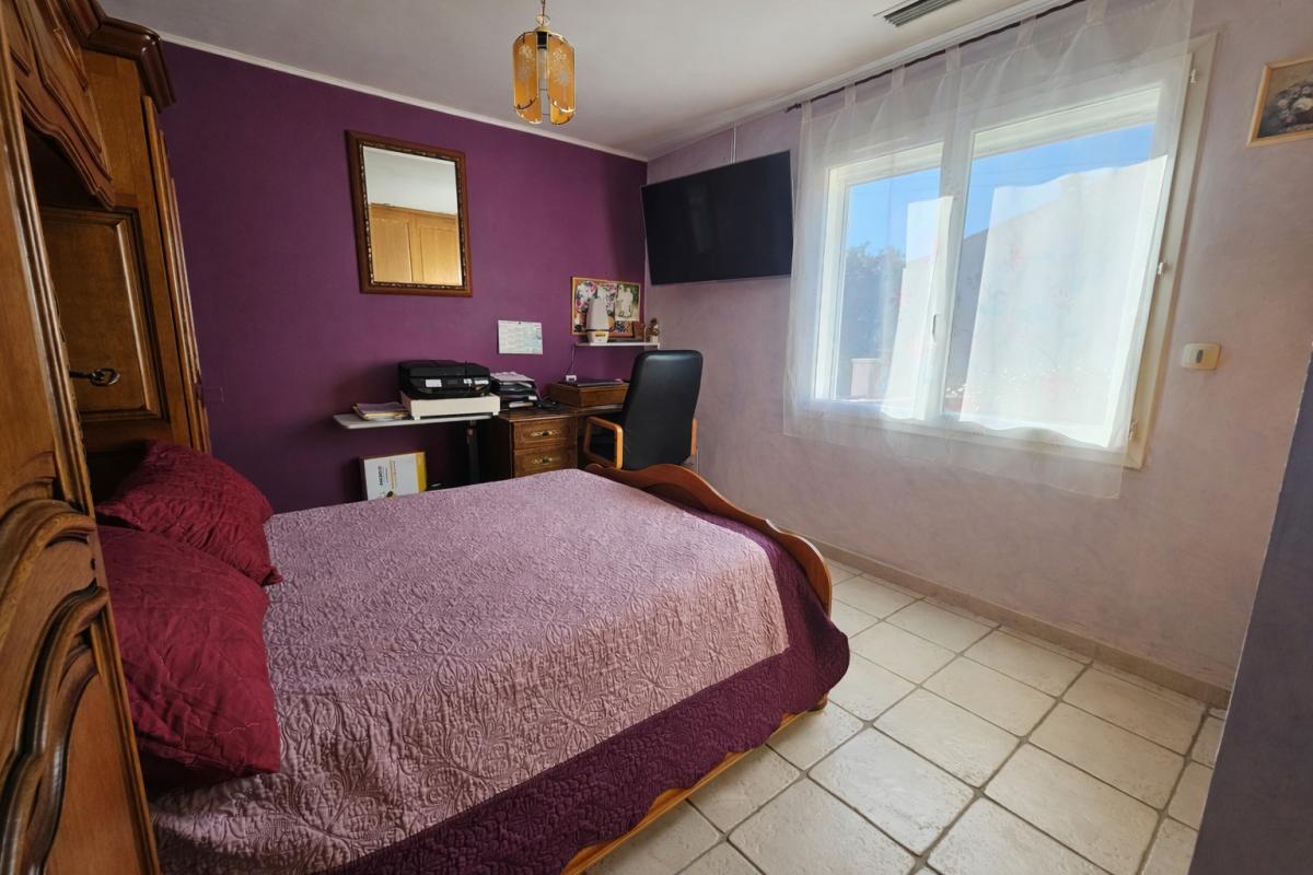 CAZOULS-LES-BEZIERS Superbe villa de plain-pied de 200 m² avec piscine, espace bien-être et belles prestations 11