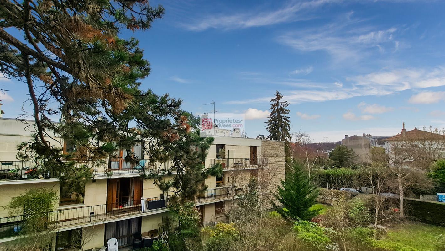 VILLE-D'AVRAY Appart.  3 chambres  calme  2 balcons  Ville d'Avray proche Sèvres 1