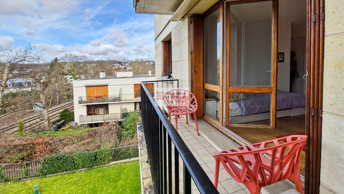 VILLE-D'AVRAY Appart.  3 chambres  calme  2 balcons  Ville d'Avray proche Sèvres 13