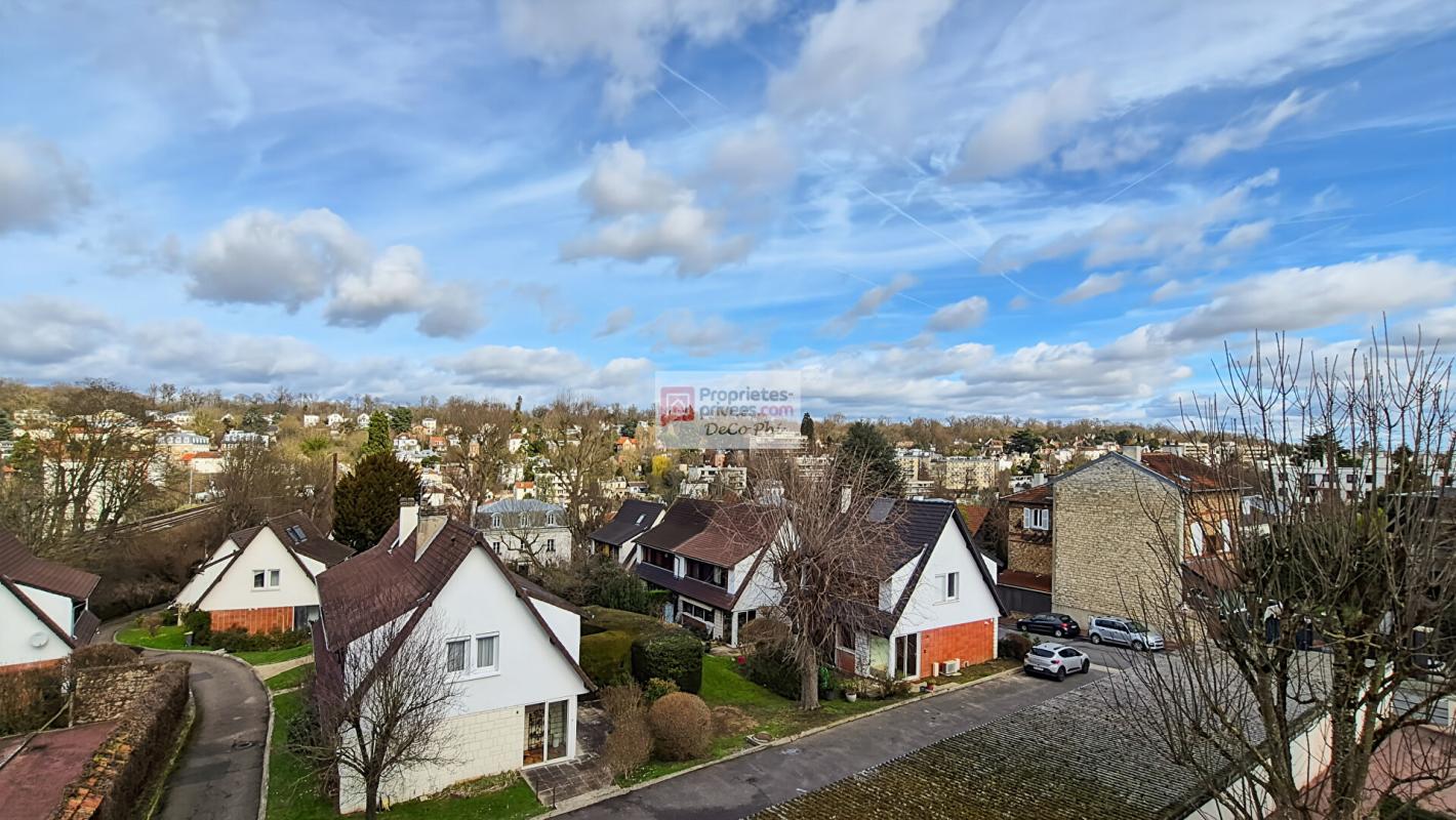 VILLE-D'AVRAY Appart.  3 chambres  calme  2 balcons  Ville d'Avray proche Sèvres 2