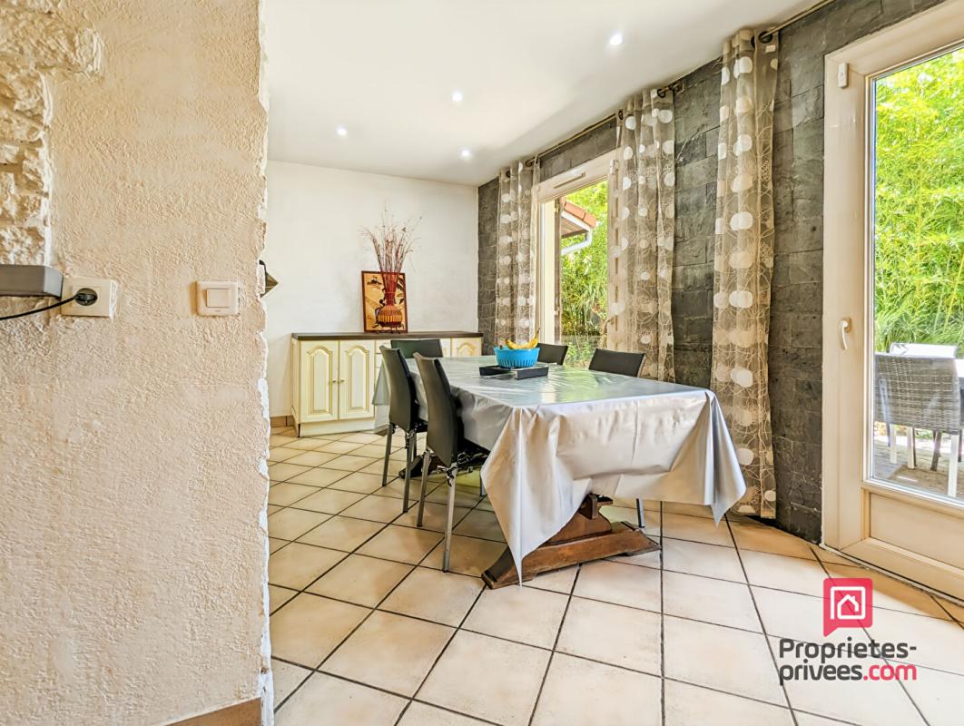 VERNAISON Maison Vernaison 6 pièce(s) 150 m2 4