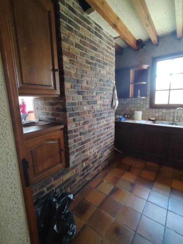 LA BAZOCHE-GOUET Proche La Bazoche Gouet, pavillon de belle qualité sur terrain très bien arboré 8