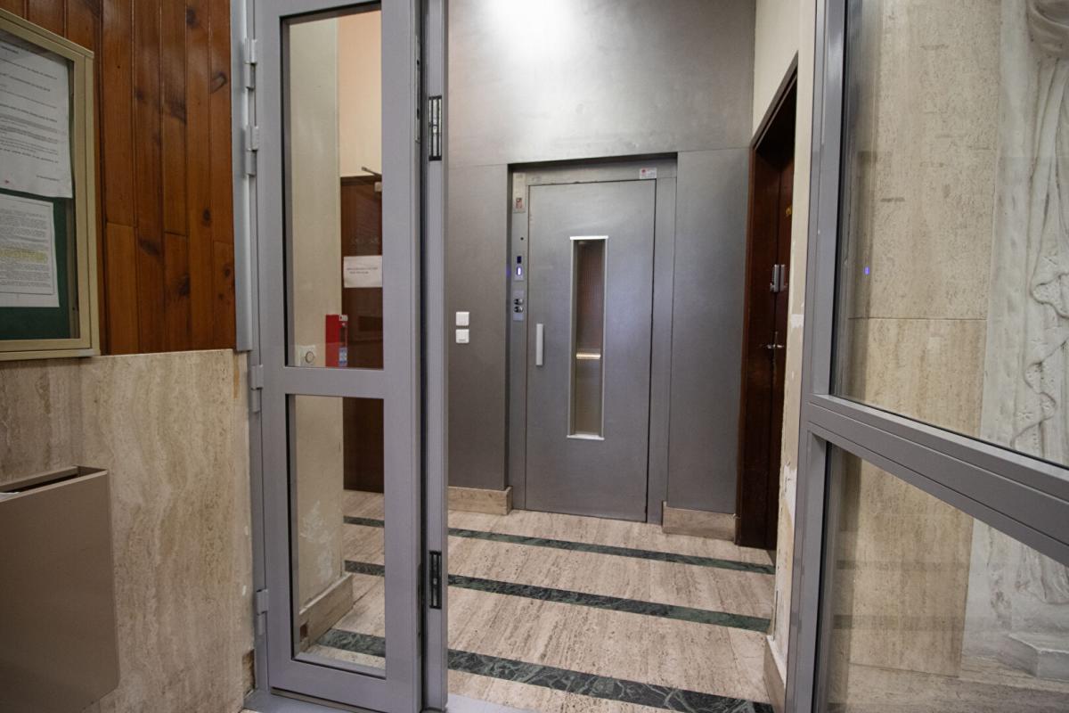 PARIS-18E-ARRONDISSEMENT 75018 / LA CHAPELLE, Parking sécurisé 2