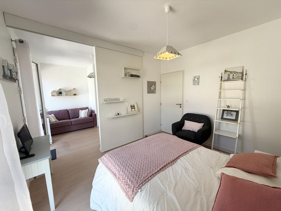 LA BAULE-ESCOUBLAC LA BAULE Maison contemporaine d'exception, Emplacement premium. A pied de la Place du marché et des commerces, 5 chambres 11