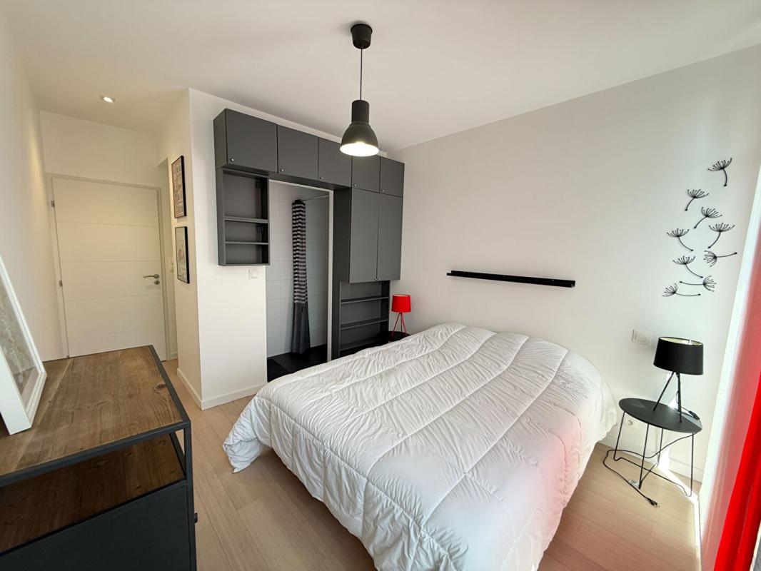 LA BAULE-ESCOUBLAC LA BAULE Maison contemporaine d'exception, Emplacement premium. A pied de la Place du marché et des commerces, 5 chambres 14