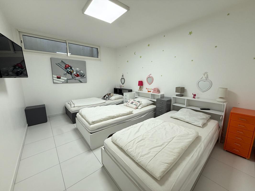 LA BAULE-ESCOUBLAC LA BAULE Maison contemporaine d'exception, Emplacement premium. A pied de la Place du marché et des commerces, 5 chambres 16