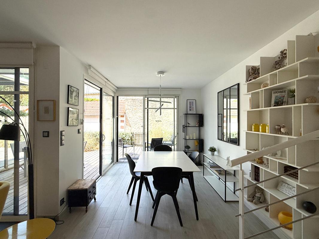 LA BAULE-ESCOUBLAC LA BAULE Maison contemporaine d'exception, Emplacement premium. A pied de la Place du marché et des commerces, 5 chambres 17