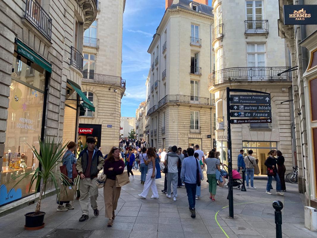 NANTES NANTES CENTRE - LOCAL COMMERCIAL A LOUER, 357 M² 6