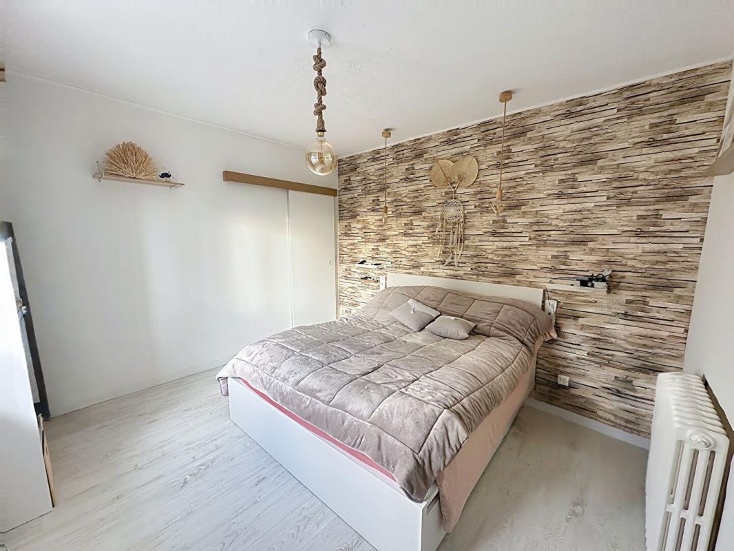 SAINT-ARNOULT Maison de plain pied , avec appartement proche commerces  - 224 m² au sol 11