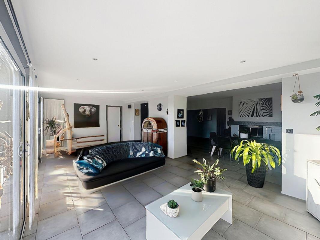 SAINT-ARNOULT Maison de plain pied , avec appartement proche commerces  - 224 m² au sol 9