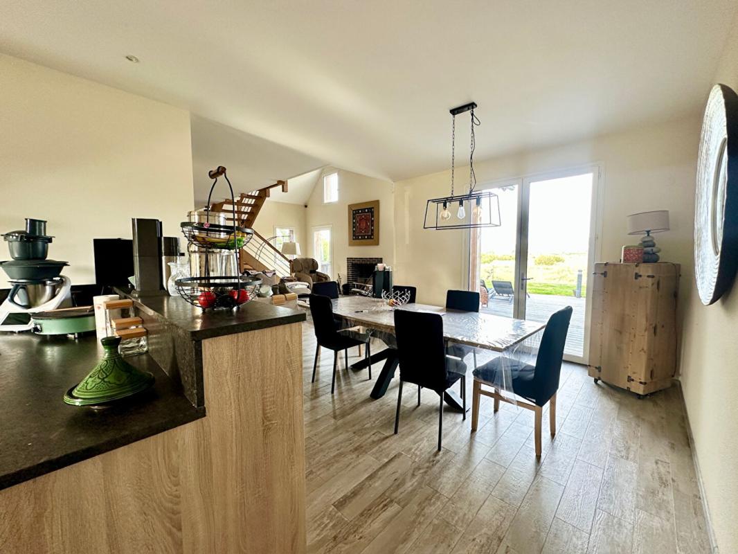 SAINT-ARNOULT Maison d'architecte , aux portes de Deauville, sans vis à vis - DPE B 9