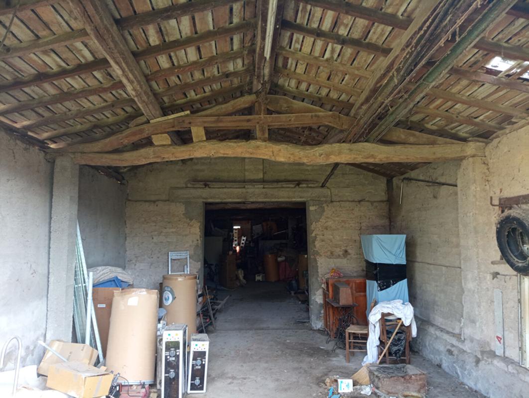 SAINT-JUERY Hangar pour stockage ou garage à ST JUERY 6