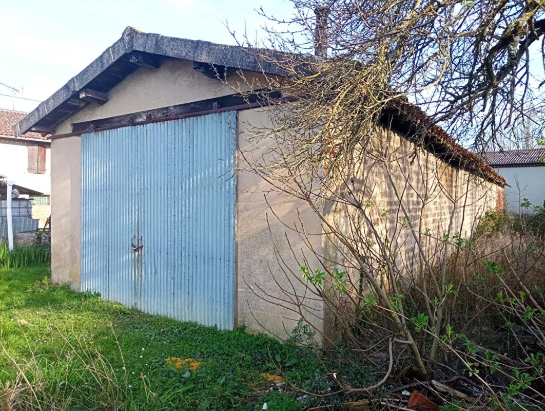 SAINT-JUERY Hangar pour stockage ou garage à ST JUERY 7
