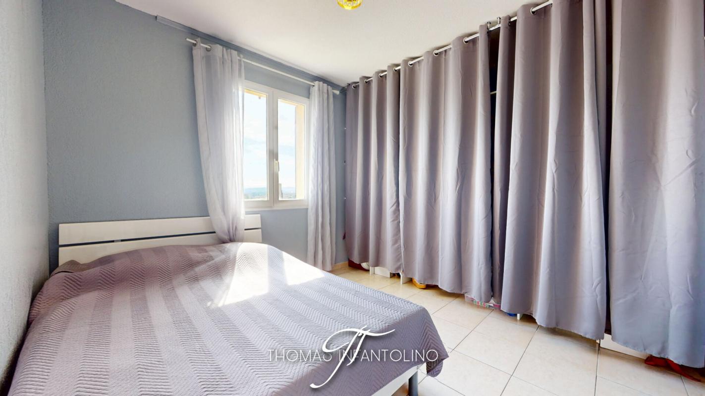 PENNAUTIER EN EXCLUSIVITE - R+1 4 CHAMBRES - SALLE D'EAU - SALLE DE BAINS 12