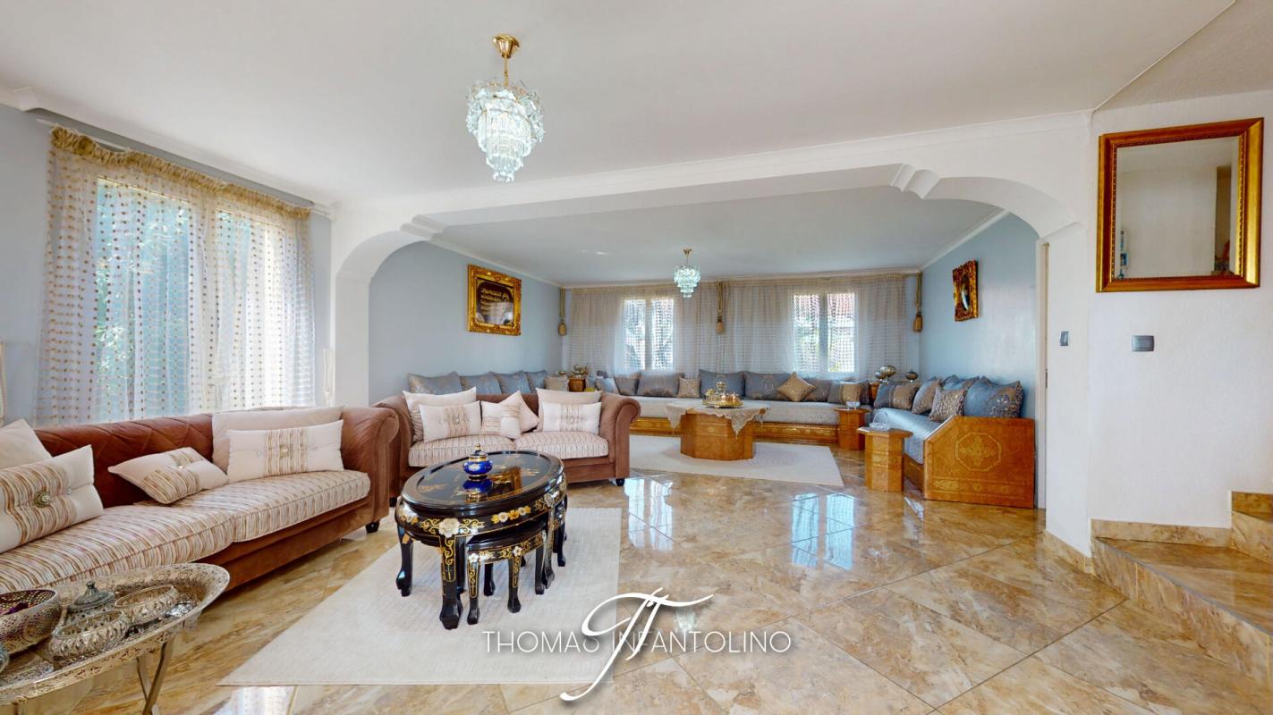 PENNAUTIER EN EXCLUSIVITE - R+1 4 CHAMBRES - SALLE D'EAU - SALLE DE BAINS 8