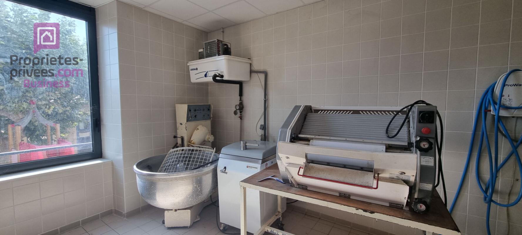 MONTELIMAR AXE VALENCE MONTELIMAR -  Boulangerie pâtisserie 8