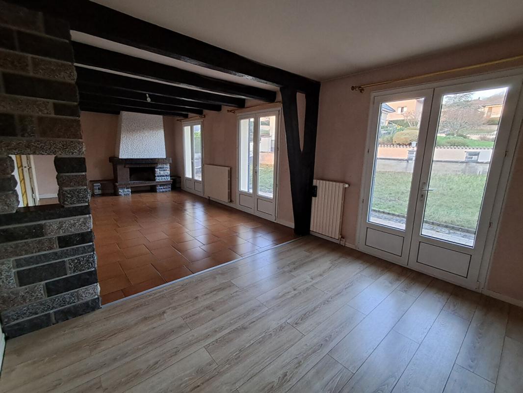 VESOUL Maison Vesoul 8 pièces 132 m2 à 199 900 euros 1