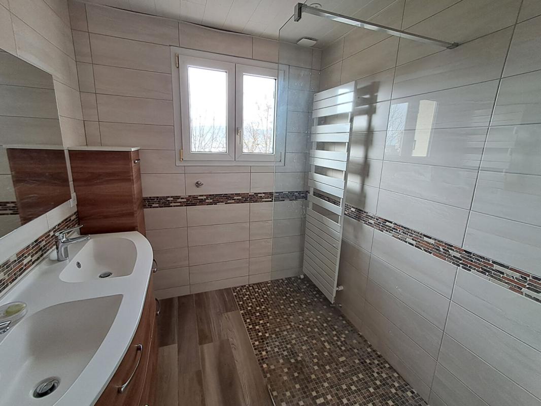 VESOUL Maison Vesoul 8 pièces 132 m2 à 199 900 euros 6