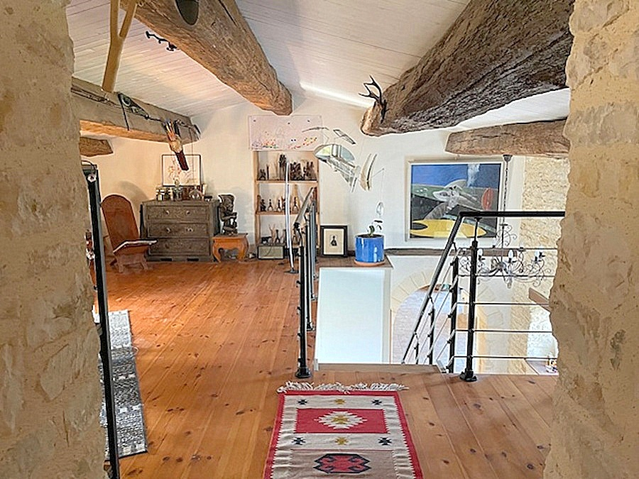 TAUGON Charentaise d'exception - Authenticité, volumes et cadre naturel préservé 12