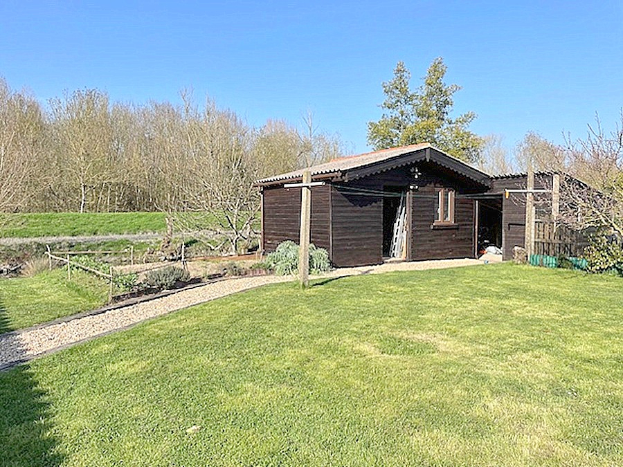 TAUGON Charentaise d'exception - Authenticité, volumes et cadre naturel préservé 18