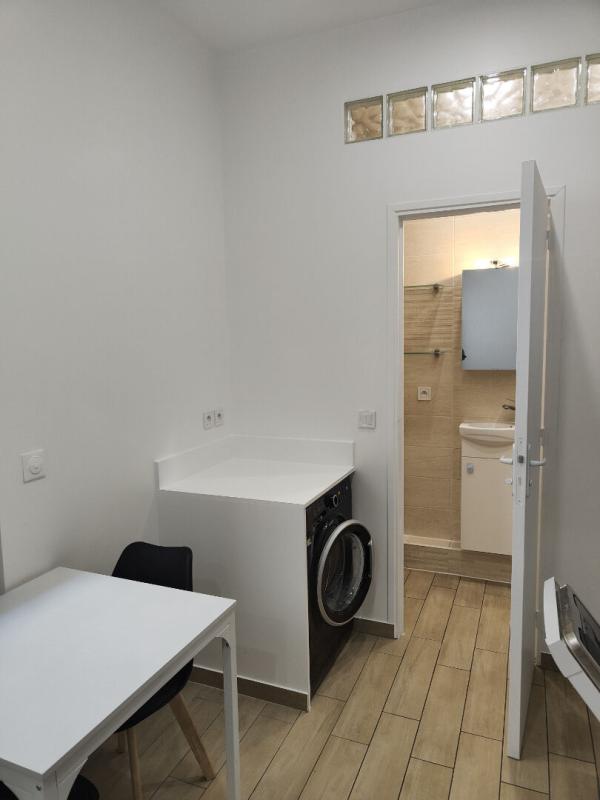 LEVALLOIS-PERRET Appartement 1 pièce(s) Magnifique studio 5