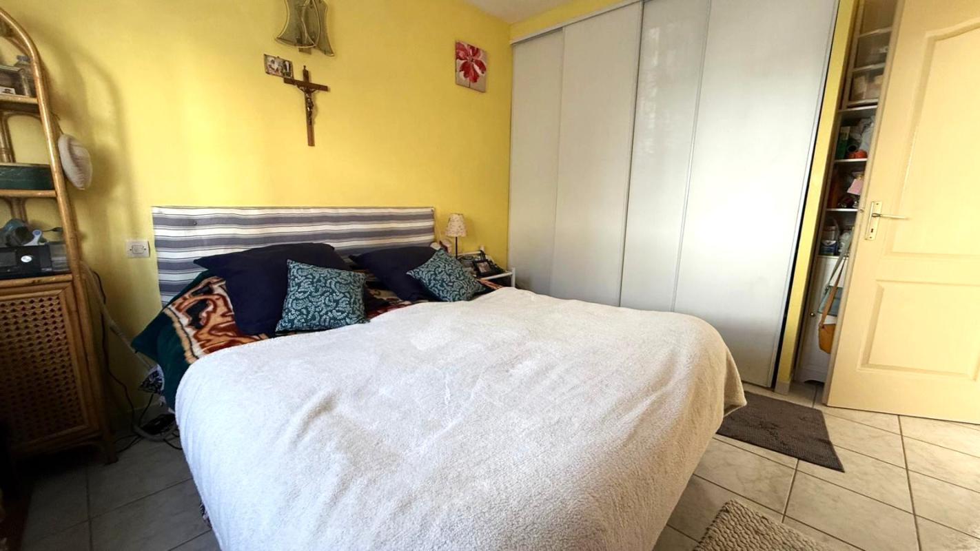 SAINT-CYPRIEN Maison familiale avec piscine ? 119 m² utiles 7