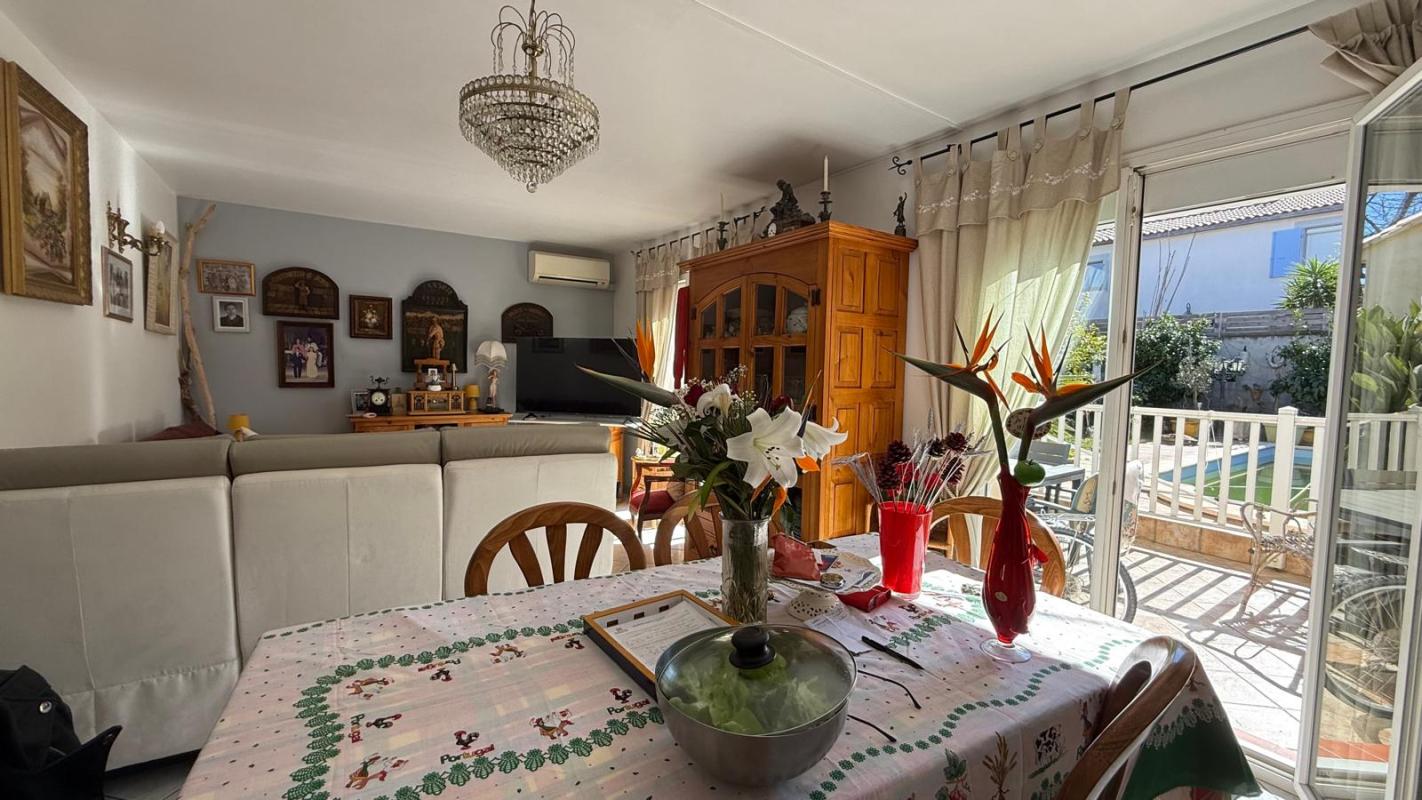 SAINT-CYPRIEN Maison familiale avec piscine ? 119 m² utiles 8