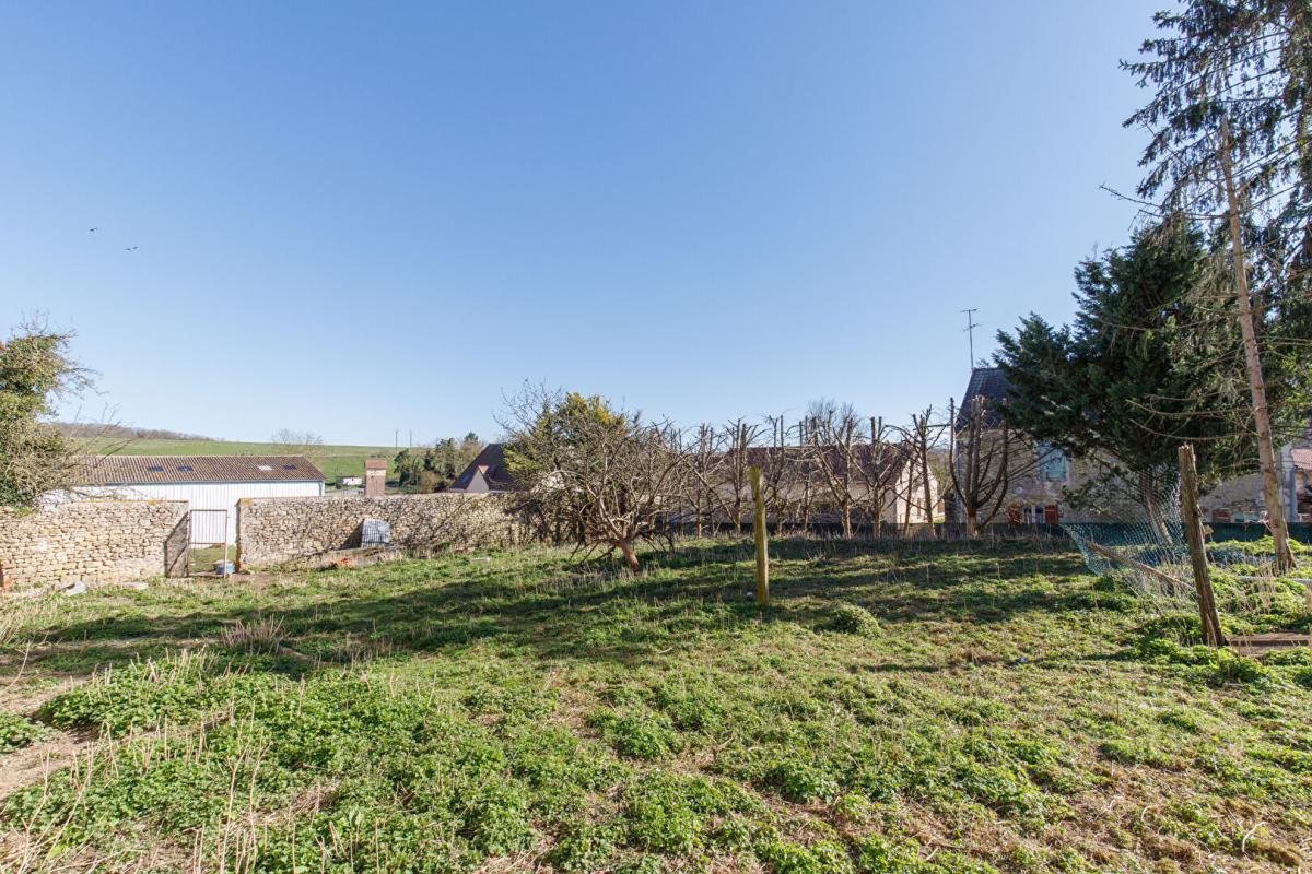 LONGUESSE EXCLUSIVITÉ PROPRIÉTÉS-PRIVÉES: Terrain constructible sur Longuesse 1