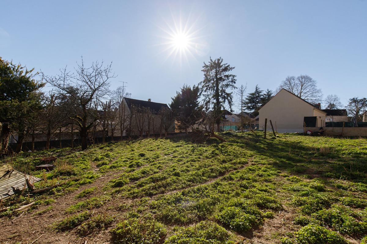 LONGUESSE EXCLUSIVITÉ PROPRIÉTÉS-PRIVÉES: Terrain constructible sur Longuesse 3