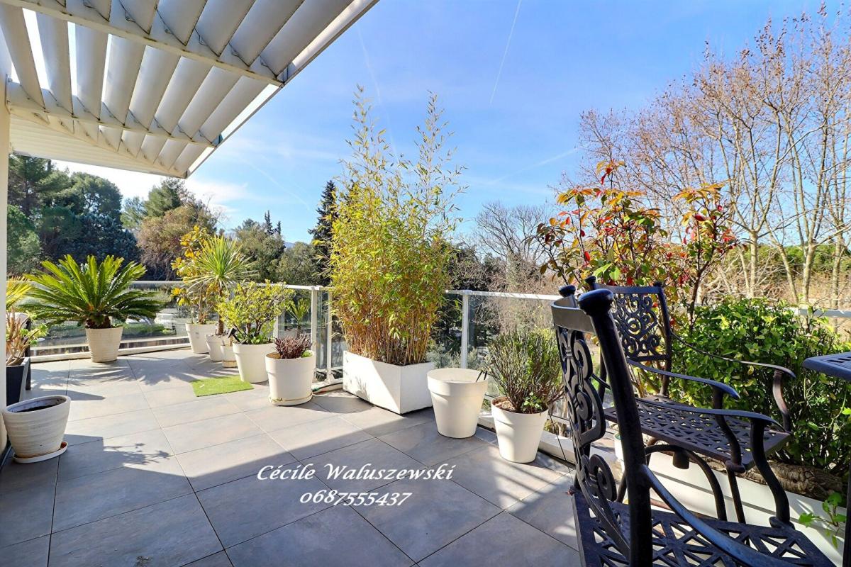 MARSEILLE-11E-ARRONDISSEMENT Appartement  Standing  - Rooftop - Double box - Salle de sport - Piscine 3